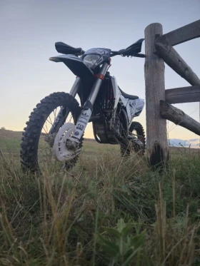 Ktm SX-F undefined | Auto.bg — изображение 5 Ktm SX-F undefined | Auto.bg — изображение 5