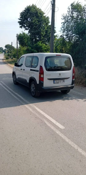 Peugeot Rifter undefined | Auto.bg — изображение 7 Peugeot Rifter undefined | Auto.bg — изображение 7