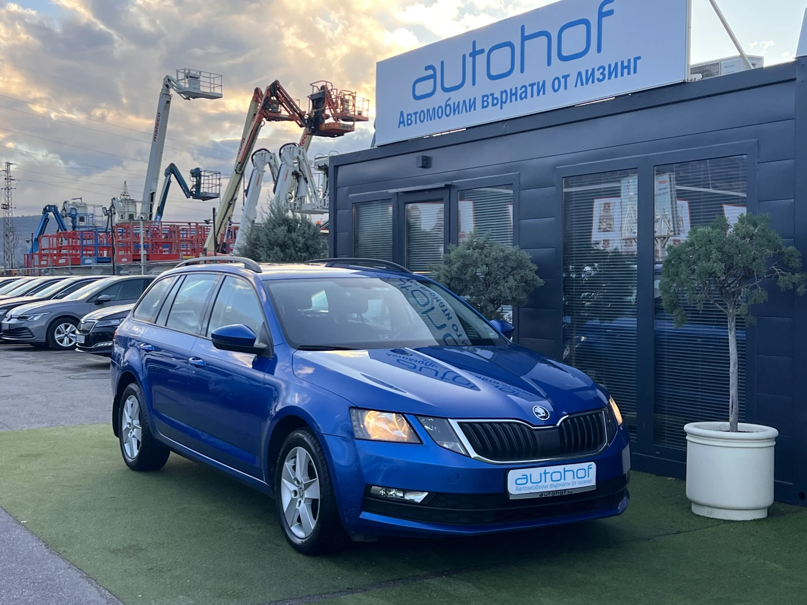 Skoda Octavia AMBITION/1.6TDI/116K.C./5MT/N1 - изображение 6 | Auto.bg Skoda Octavia AMBITION/1.6TDI/116K.C./5MT/N1 - изображение 6