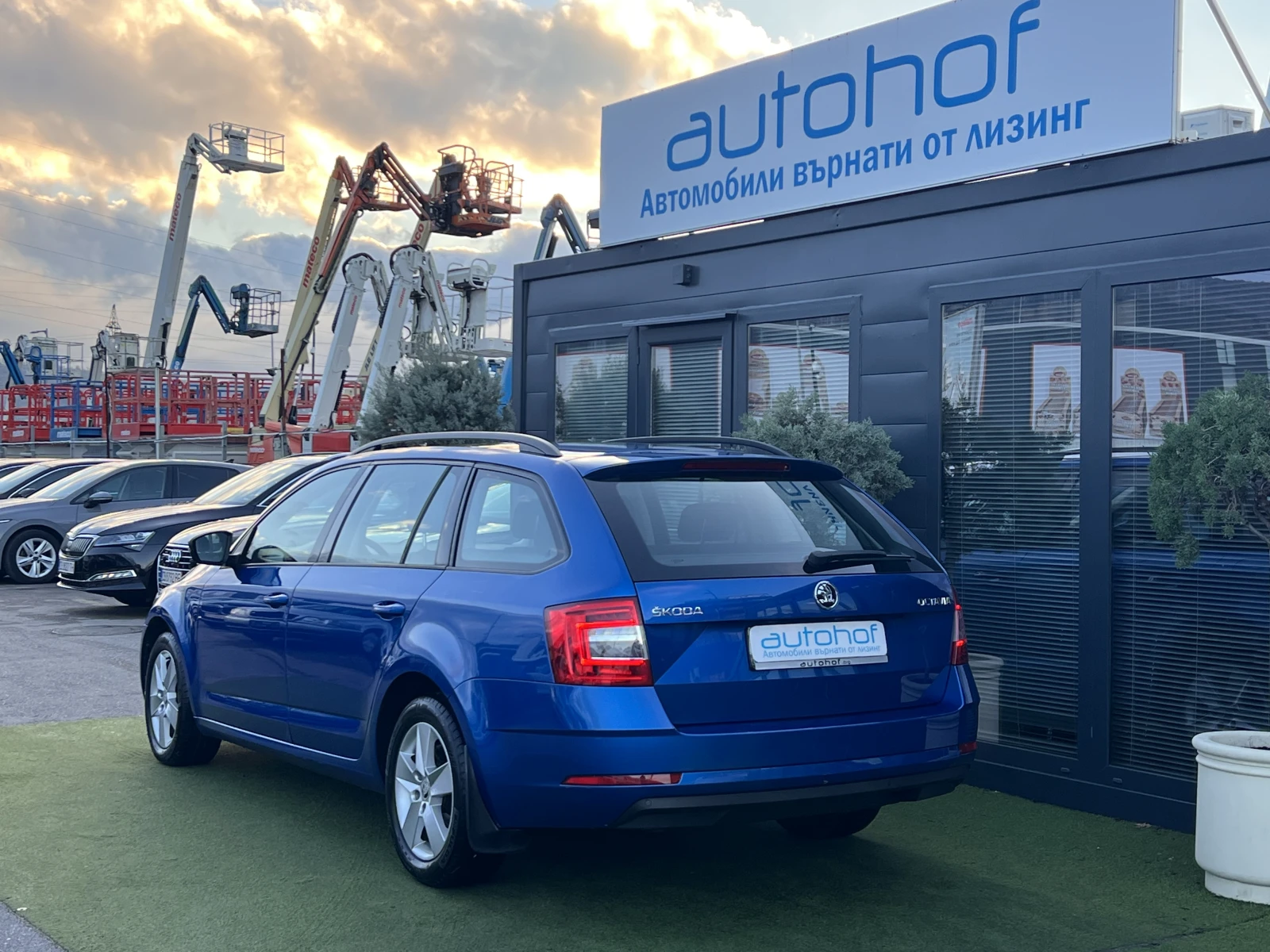 Skoda Octavia AMBITION/1.6TDI/116K.C./5MT/N1 - изображение 3 | Auto.bg Skoda Octavia AMBITION/1.6TDI/116K.C./5MT/N1 - изображение 3
