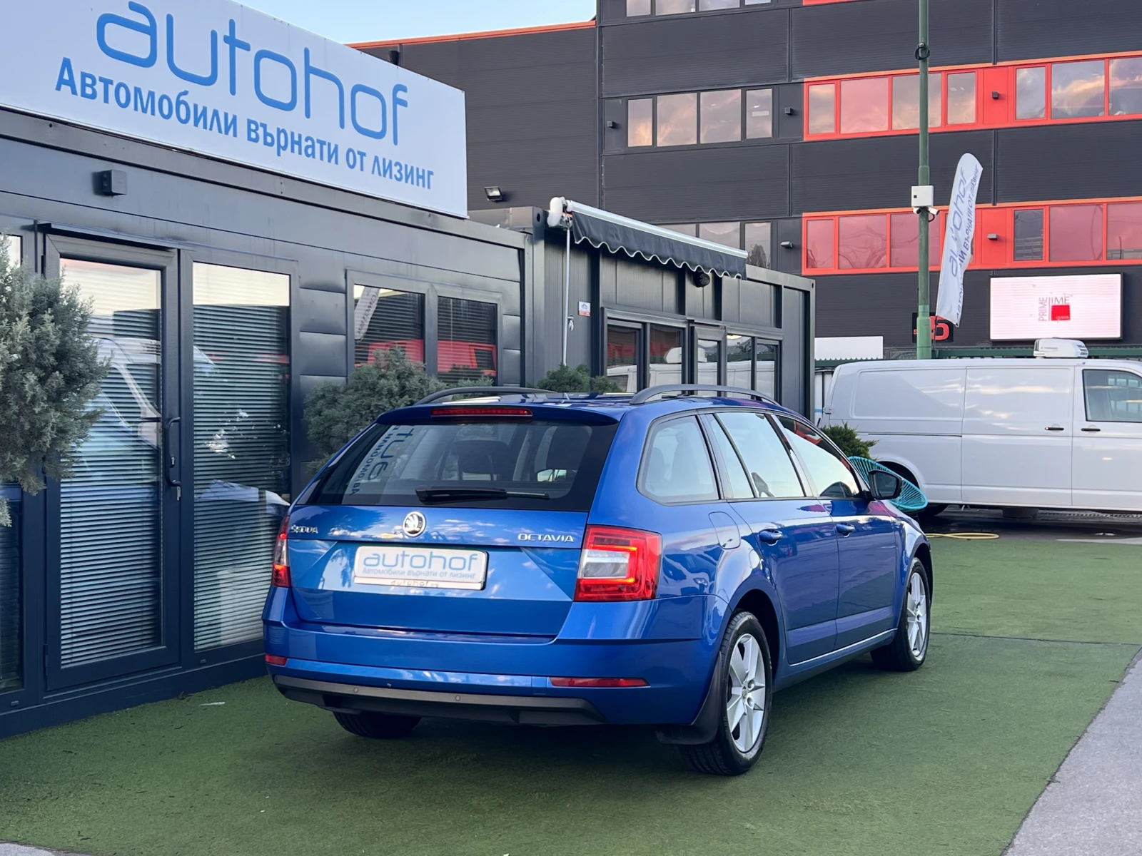 Skoda Octavia AMBITION/1.6TDI/116K.C./5MT/N1 - изображение 4 | Auto.bg Skoda Octavia AMBITION/1.6TDI/116K.C./5MT/N1 - изображение 4