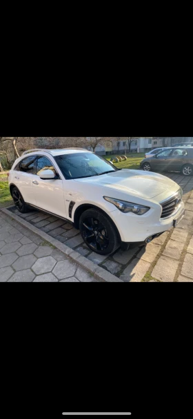 Infiniti QX70 S N1 - 12490 € / 24428.32 лв. - 94479325 4 | Car24.bg Infiniti QX70 S N1 - 12490 € / 24428.32 лв. - 94479325 4