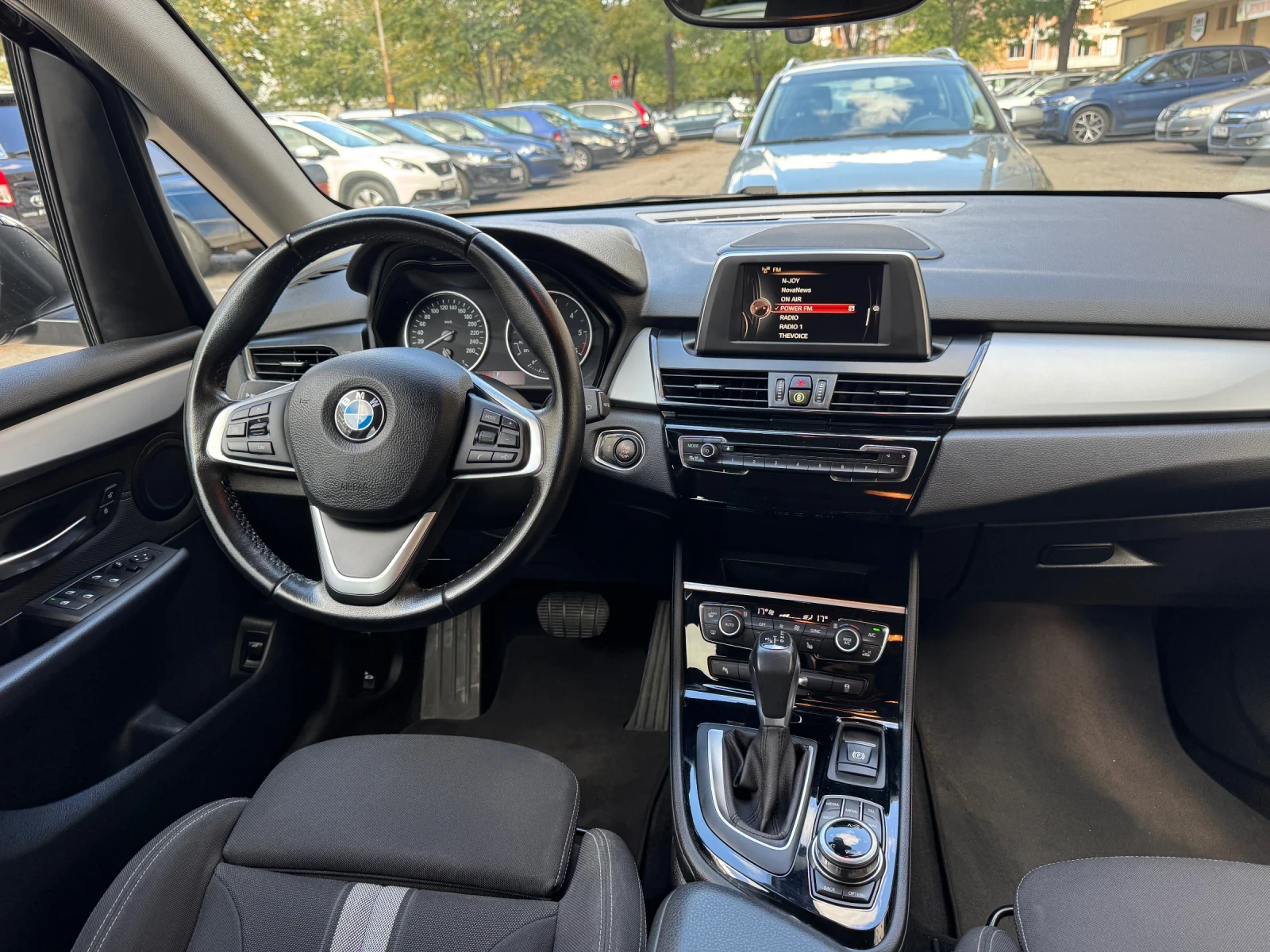 BMW 2 Active Tourer 216d Active Tourer - изображение 6 | Auto.bg BMW 2 Active Tourer 216d Active Tourer - изображение 6