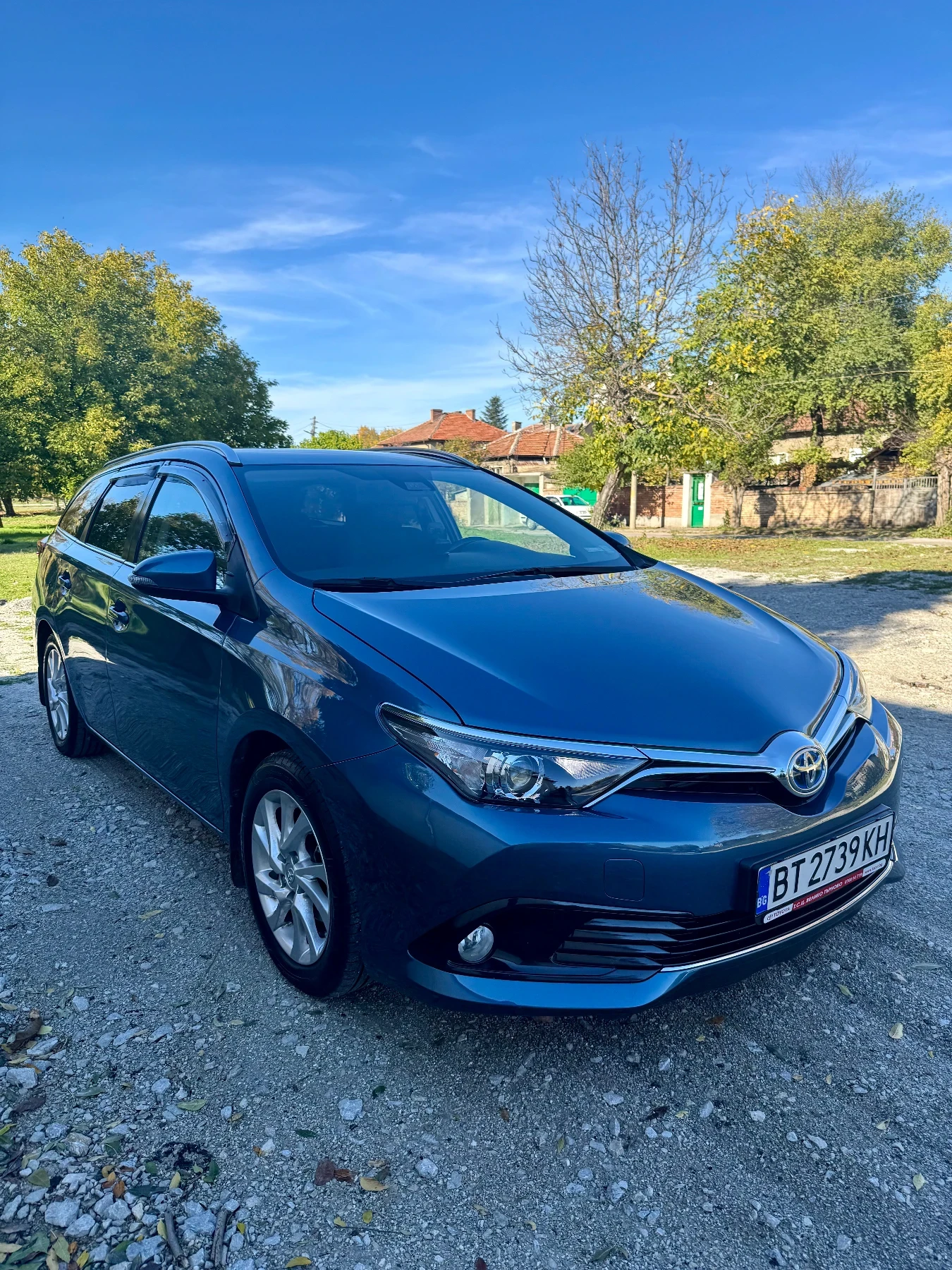 Toyota Auris Touring Sports Hybrid - изображение 4 | Auto.bg Toyota Auris Touring Sports Hybrid - изображение 4