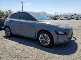 Hyundai Kona SE