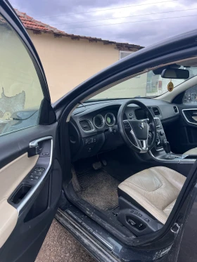 Volvo V60 - 4900 € / 9583.57 лв. - 24641431 7 | Car24.bg Volvo V60 - 4900 € / 9583.57 лв. - 24641431 7
