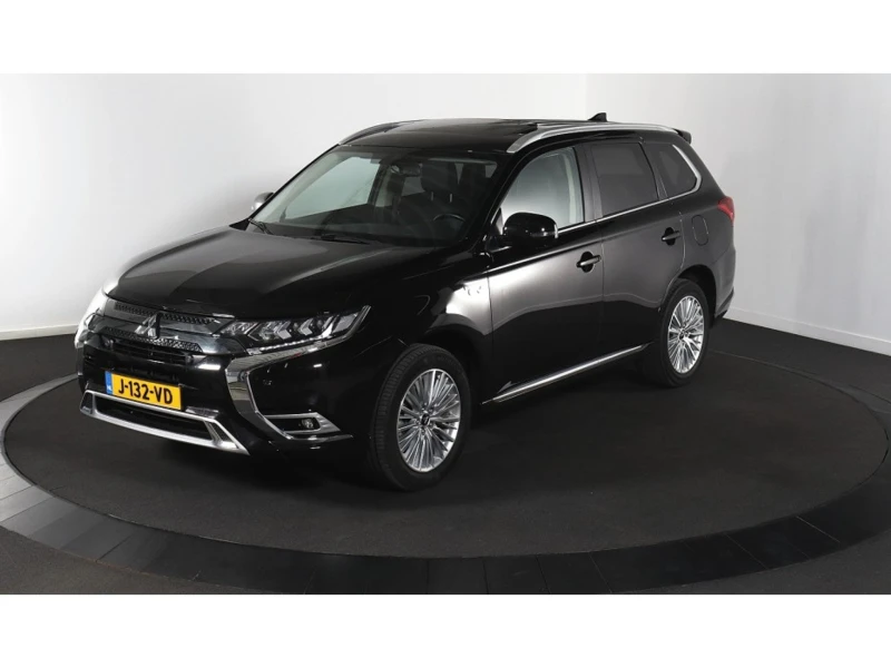 Mitsubishi Outlander 2.4 Intense Plug-in-hybrid Auto Европейска - 22500 € / 44006.17 лв. - 83929981 1 | Car24.bg Mitsubishi Outlander 2.4 Intense Plug-in-hybrid Auto Европейска - 22500 € / 44006.17 лв. - 83929981 1