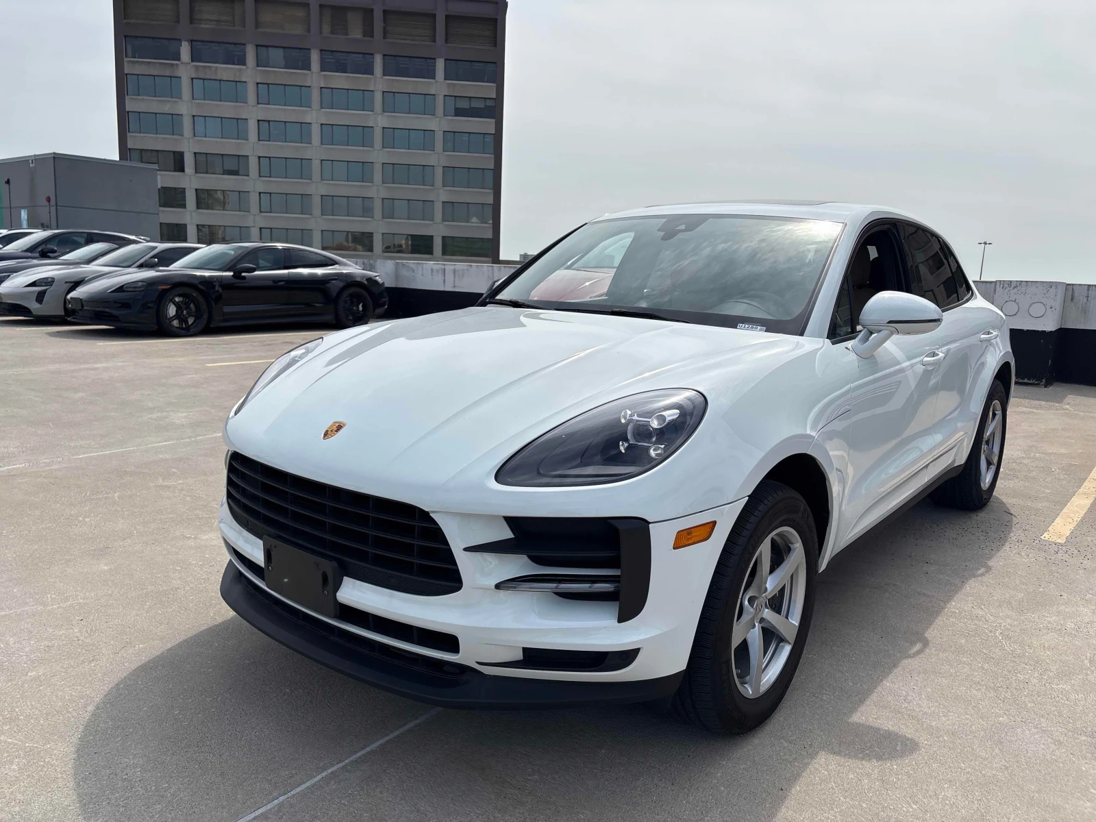 Porsche Macan / ОТ ПРЕДСТАВИТЕЛСТВО НА ПОРШЕ / АВТОКРЕДИТ | Auto.bg — изображение 1 Porsche Macan / ОТ ПРЕДСТАВИТЕЛСТВО НА ПОРШЕ / АВТОКРЕДИТ | Auto.bg — изображение 1