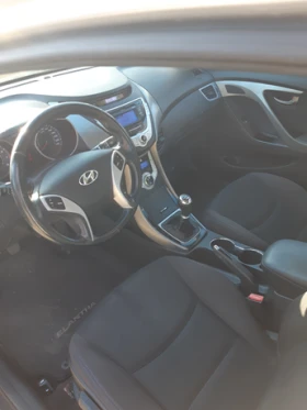 Hyundai Elantra - 5500 € / 10757.07 лв. - 26105000 6 | Car24.bg Hyundai Elantra - 5500 € / 10757.07 лв. - 26105000 6