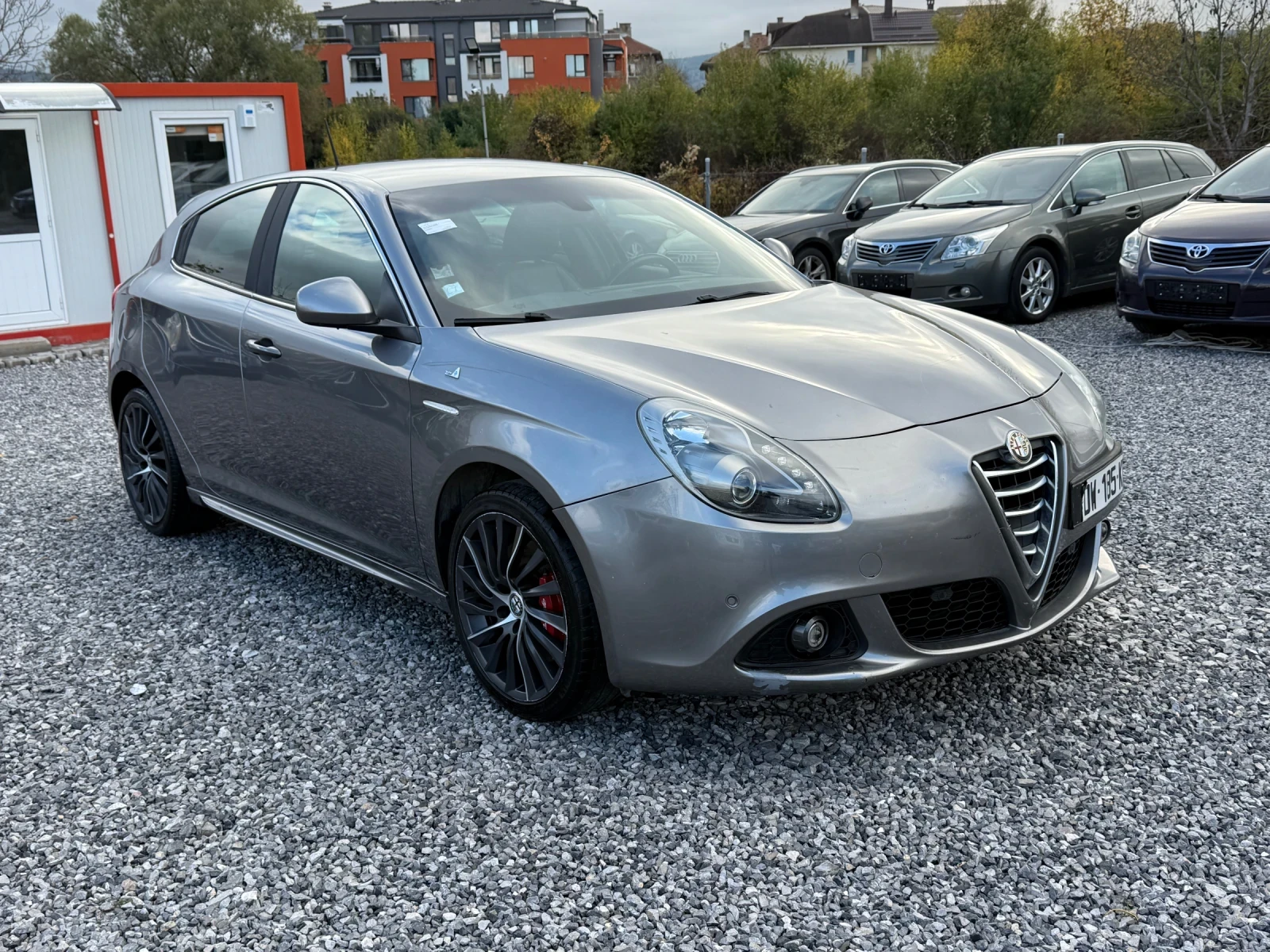 Alfa Romeo Giulietta QV-line 1.4 TB MultiAir (170 кс) EU 6    - изображение 3 | Auto.bg Alfa Romeo Giulietta QV-line 1.4 TB MultiAir (170 кс) EU 6    - изображение 3