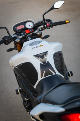 Yamaha FZ8 undefined | Auto.bg — изображение 7 Yamaha FZ8 undefined | Auto.bg — изображение 7