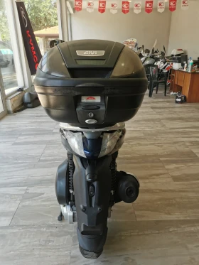 Piaggio Beverly 300i | Auto.bg — изображение 4 Piaggio Beverly 300i | Auto.bg — изображение 4
