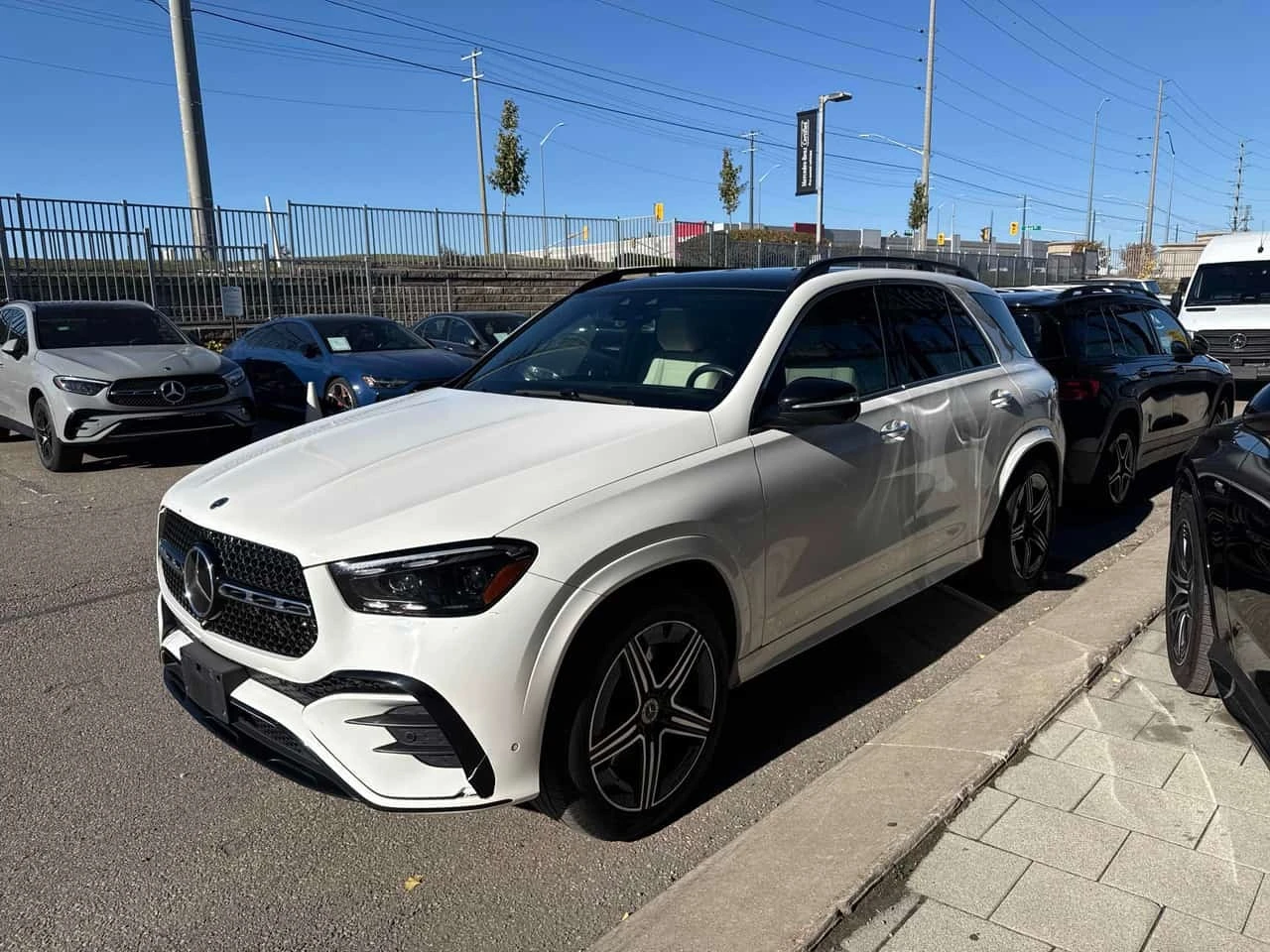 Mercedes-Benz GLE 350 / BURMESTER / ОБДУХВАНЕ / ХЕД-ЪП / ПАНОРАМА | Auto.bg — изображение 1 Mercedes-Benz GLE 350 / BURMESTER / ОБДУХВАНЕ / ХЕД-ЪП / ПАНОРАМА | Auto.bg — изображение 1
