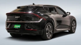 Kia EV6 LONG* RANGE* AWD* ПОДГРЕВ* КАМЕРА* CARPLAY* | Auto.bg — изображение 2 Kia EV6 LONG* RANGE* AWD* ПОДГРЕВ* КАМЕРА* CARPLAY* | Auto.bg — изображение 2