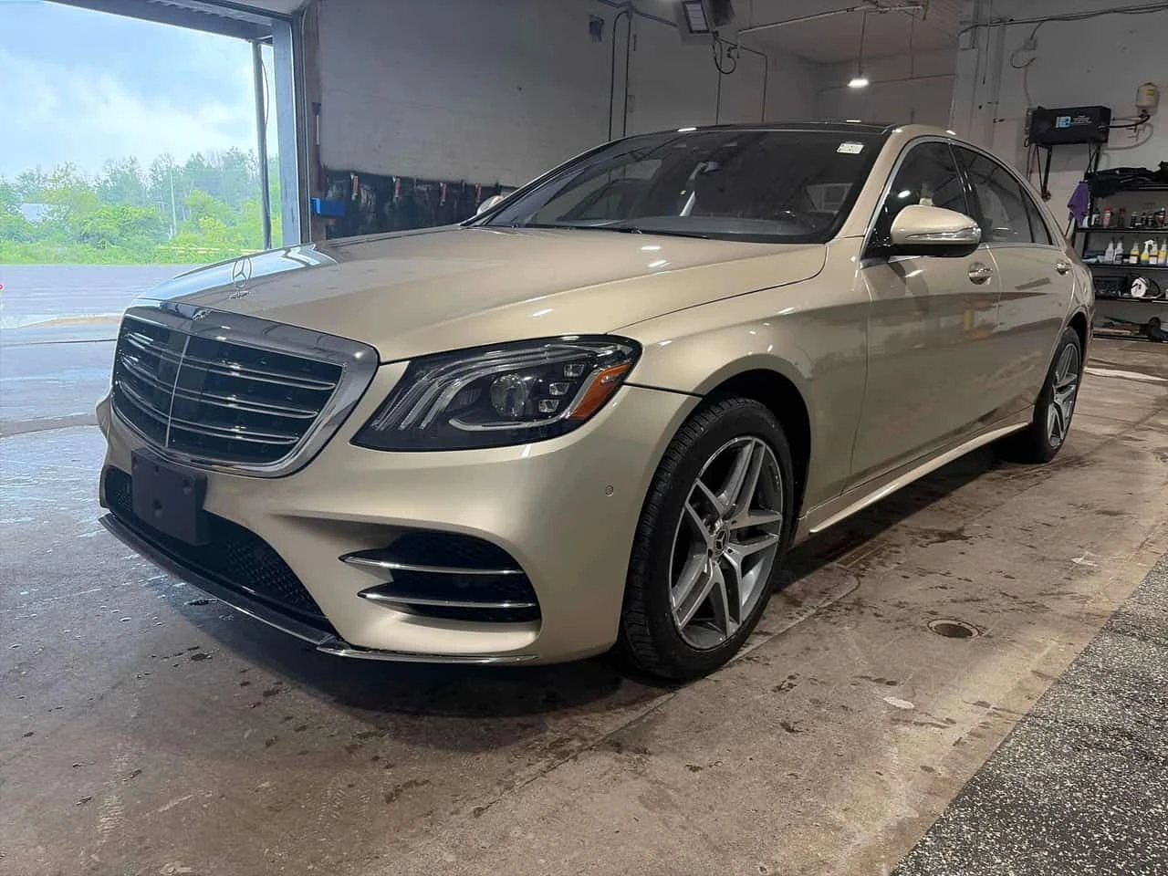 Mercedes-Benz S 560 * CARFAX * ДИСТРОНИК * ОБДУХВАНЕ * 360 КАМЕРА * | Auto.bg — изображение 1 Mercedes-Benz S 560 * CARFAX * ДИСТРОНИК * ОБДУХВАНЕ * 360 КАМЕРА * | Auto.bg — изображение 1