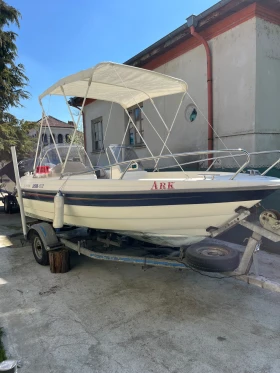 Моторна яхта Bella 512E