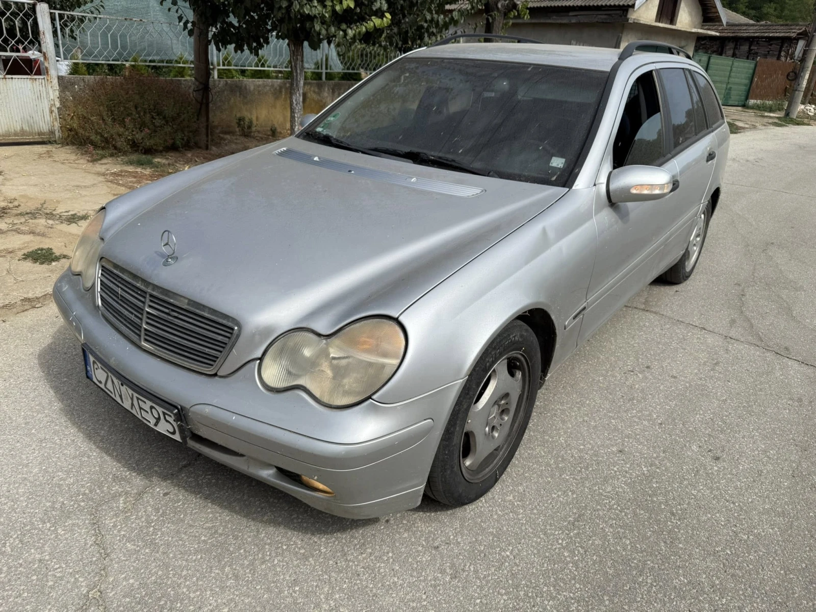 Mercedes-Benz C 220 2.2 140hp   - изображение 2 | Auto.bg Mercedes-Benz C 220 2.2 140hp   - изображение 2