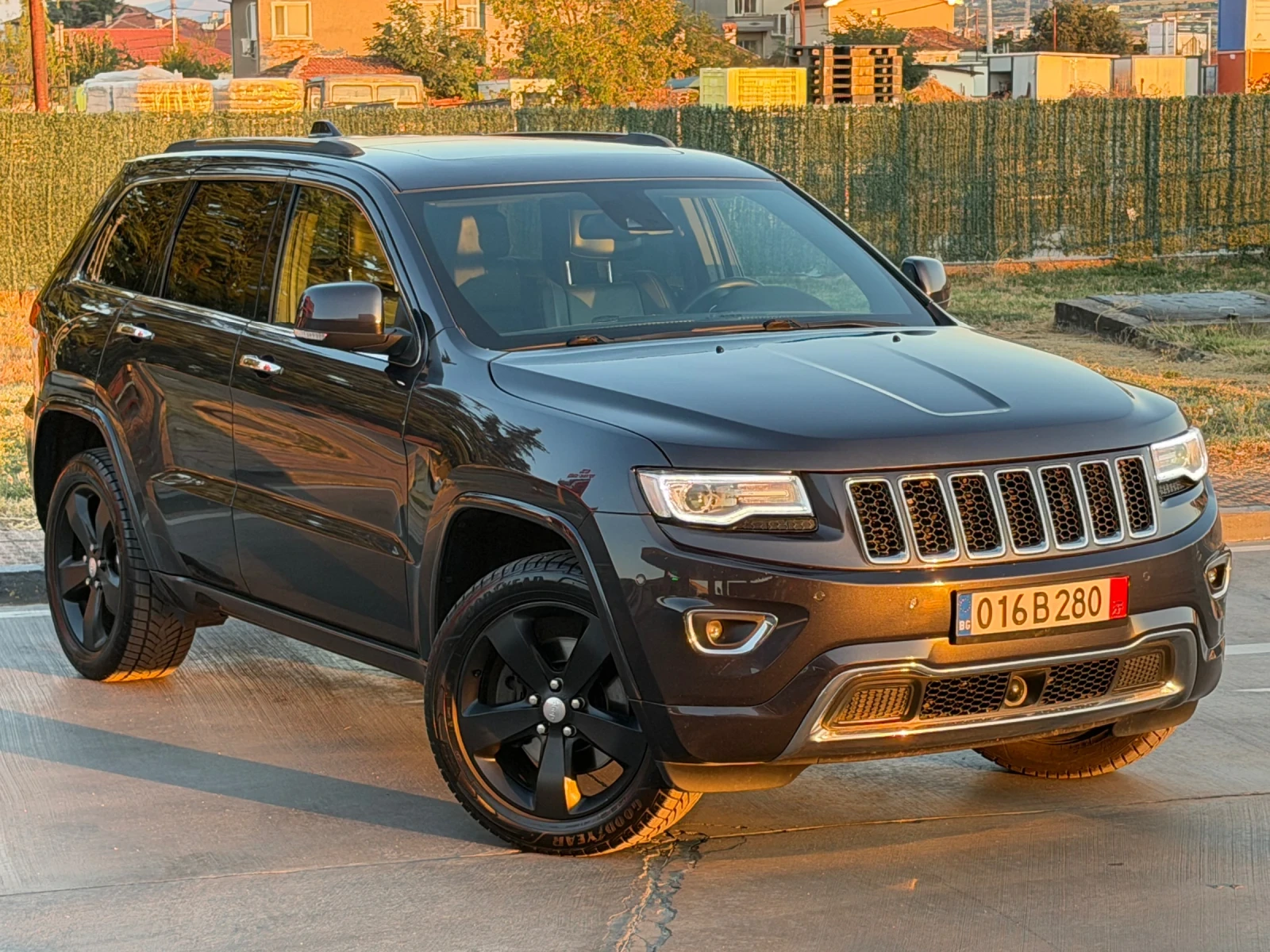 Jeep Grand cherokee Overland= Panorama= Podgriavane\Obduhvane= Full | Auto.bg — изображение 1 Jeep Grand cherokee Overland= Panorama= Podgriavane\Obduhvane= Full | Auto.bg — изображение 1
