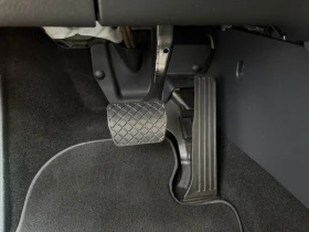 VW Tiguan 2.0 TDI/DSG/4x4/110000 км./TOP//KAMERA//NAVI - 10000 € / 19558.30 лв. - 38998167 10 | Car24.bg VW Tiguan 2.0 TDI/DSG/4x4/110000 км./TOP//KAMERA//NAVI - 10000 € / 19558.30 лв. - 38998167 10