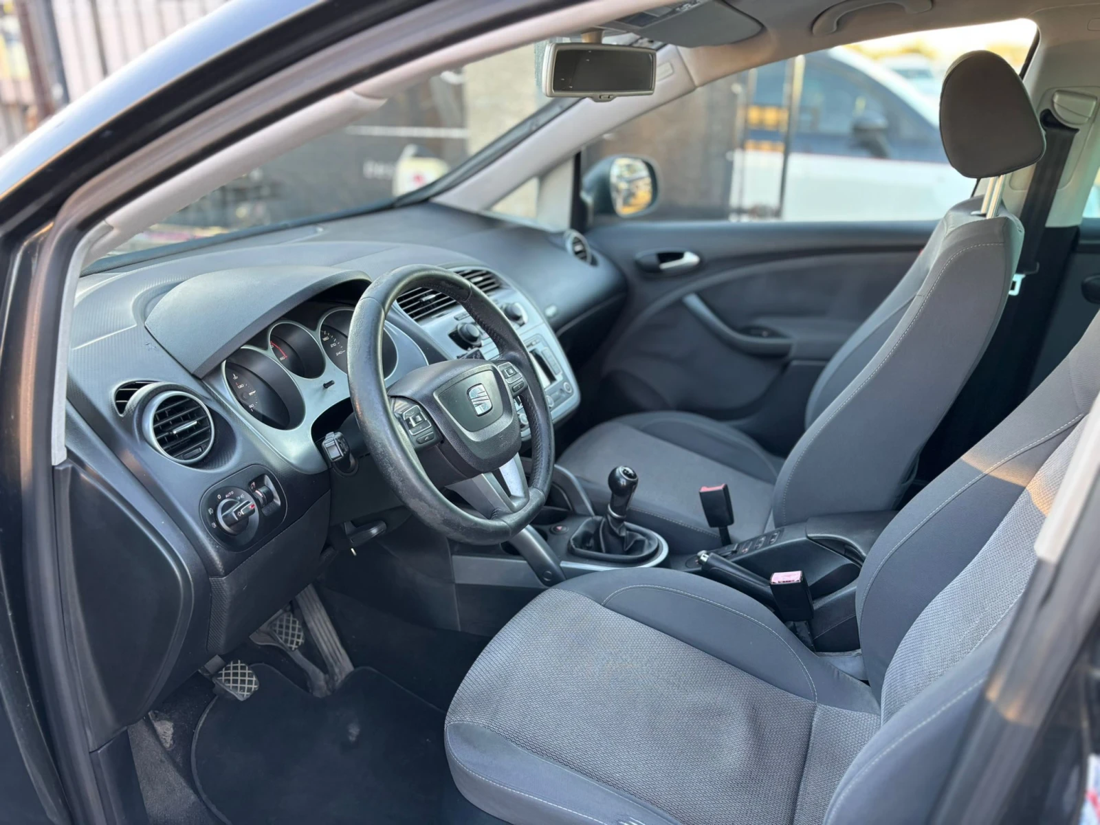 Seat Altea / 2.0 TDI / 140 HP / NAVI / TOP /  - изображение 9 | Auto.bg Seat Altea / 2.0 TDI / 140 HP / NAVI / TOP /  - изображение 9