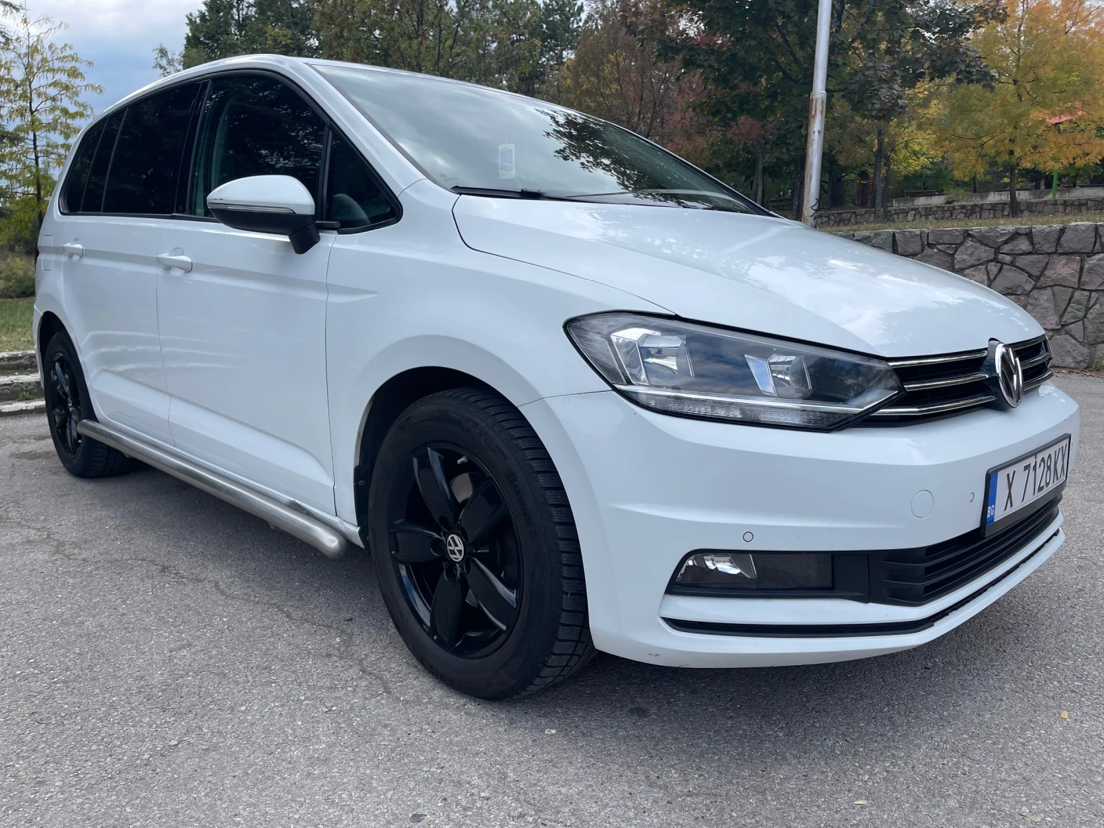 VW Touran 2.0 TDI DSG 150 к.с. - ЛИЗИНГ ОБСЛУЖЕН! - изображение 4 | Auto.bg VW Touran 2.0 TDI DSG 150 к.с. - ЛИЗИНГ ОБСЛУЖЕН! - изображение 4