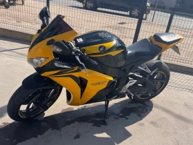 Honda Cbr CBR1000RR | Auto.bg — изображение 6 Honda Cbr CBR1000RR | Auto.bg — изображение 6