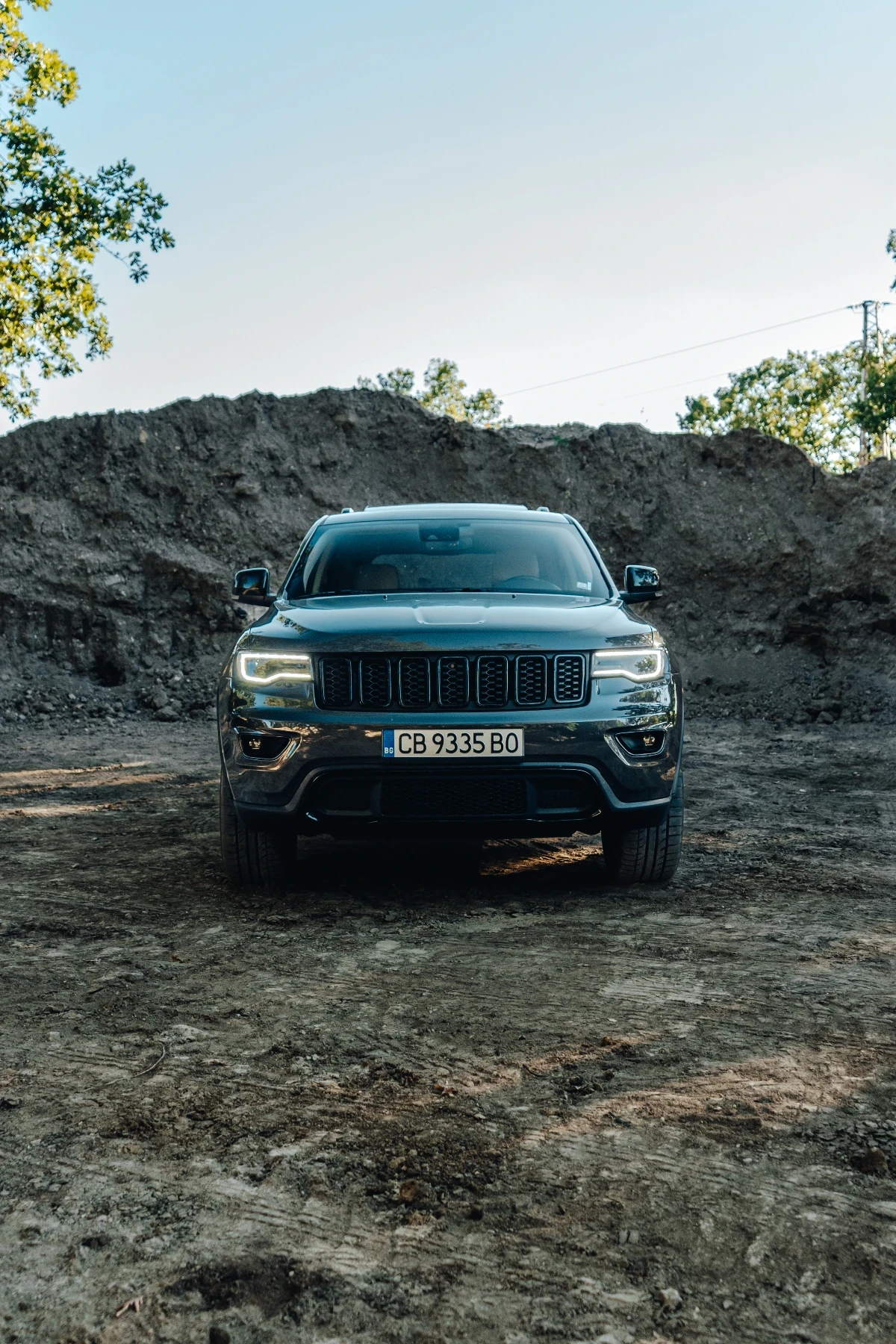 Jeep Grand cherokee Limited 4х4 нови зимни гуми,  автокаско, обслужен - изображение 2 | Auto.bg Jeep Grand cherokee Limited 4х4 нови зимни гуми,  автокаско, обслужен - изображение 2