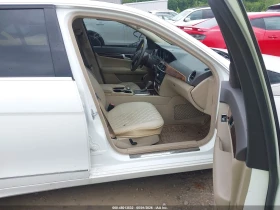 Mercedes-Benz C 300 - 8100 € - 23799257 17 | Car24.bg Mercedes-Benz C 300 - 8100 € - 23799257 17