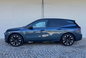BMW iX 60/xDrive/FACELIFT/M-SPORT/360/HUD/MASS/H&K/ОБДУХ/ - 70980 € - 71441826 3 | Car24.bg BMW iX 60/xDrive/FACELIFT/M-SPORT/360/HUD/MASS/H&K/ОБДУХ/ - 70980 € - 71441826 3