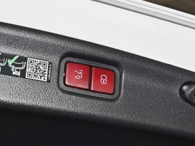 Mercedes-Benz C 300 e AMG PLUG-IN HYBRID MEMORY 360-CAM DISTRONIC | Auto.bg — изображение 16 Mercedes-Benz C 300 e AMG PLUG-IN HYBRID MEMORY 360-CAM DISTRONIC | Auto.bg — изображение 16