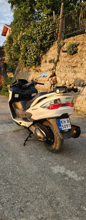 Suzuki Burgman Бъргман 400 2013г !! Абс !! | Auto.bg — изображение 2 Suzuki Burgman Бъргман 400 2013г !! Абс !! | Auto.bg — изображение 2