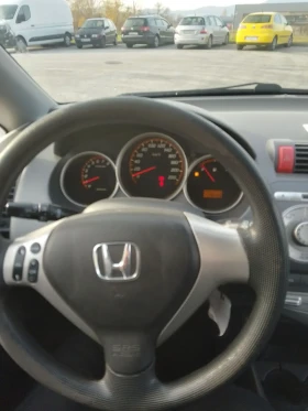 Honda Jazz 1.4/unikat - Car24.bg Honda Jazz 1.4/unikat