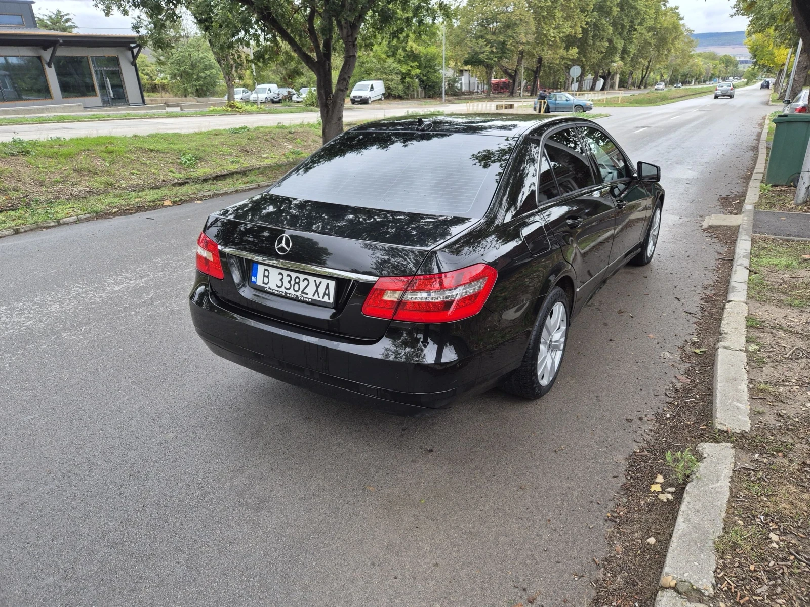 Mercedes-Benz E 220  - изображение 5 | Auto.bg Mercedes-Benz E 220  - изображение 5