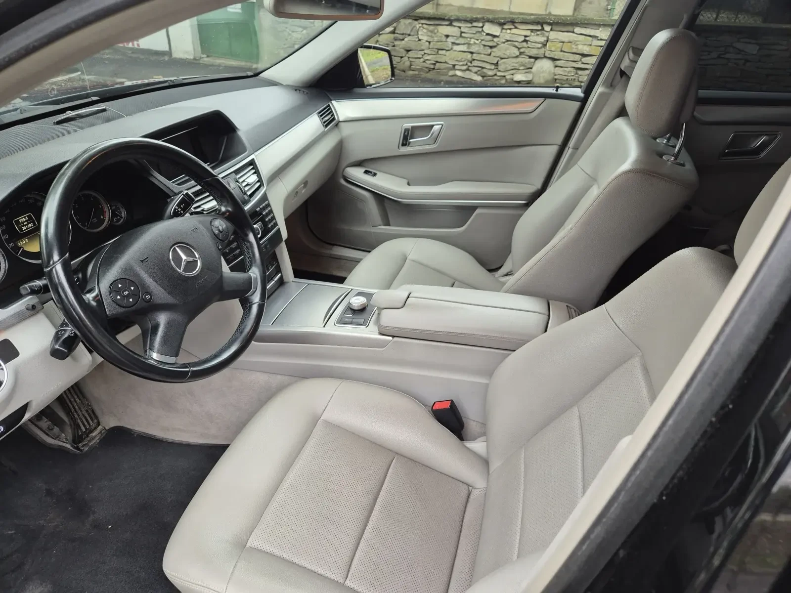 Mercedes-Benz E 220  - изображение 6 | Auto.bg Mercedes-Benz E 220  - изображение 6