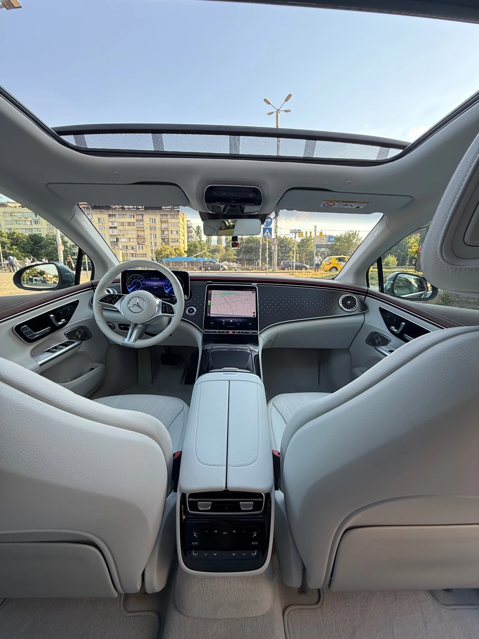 Mercedes-Benz EQE 350+ ВСИЧКИ ЕКСТРИ Бял интериор - изображение 9 | Auto.bg Mercedes-Benz EQE 350+ ВСИЧКИ ЕКСТРИ Бял интериор - изображение 9