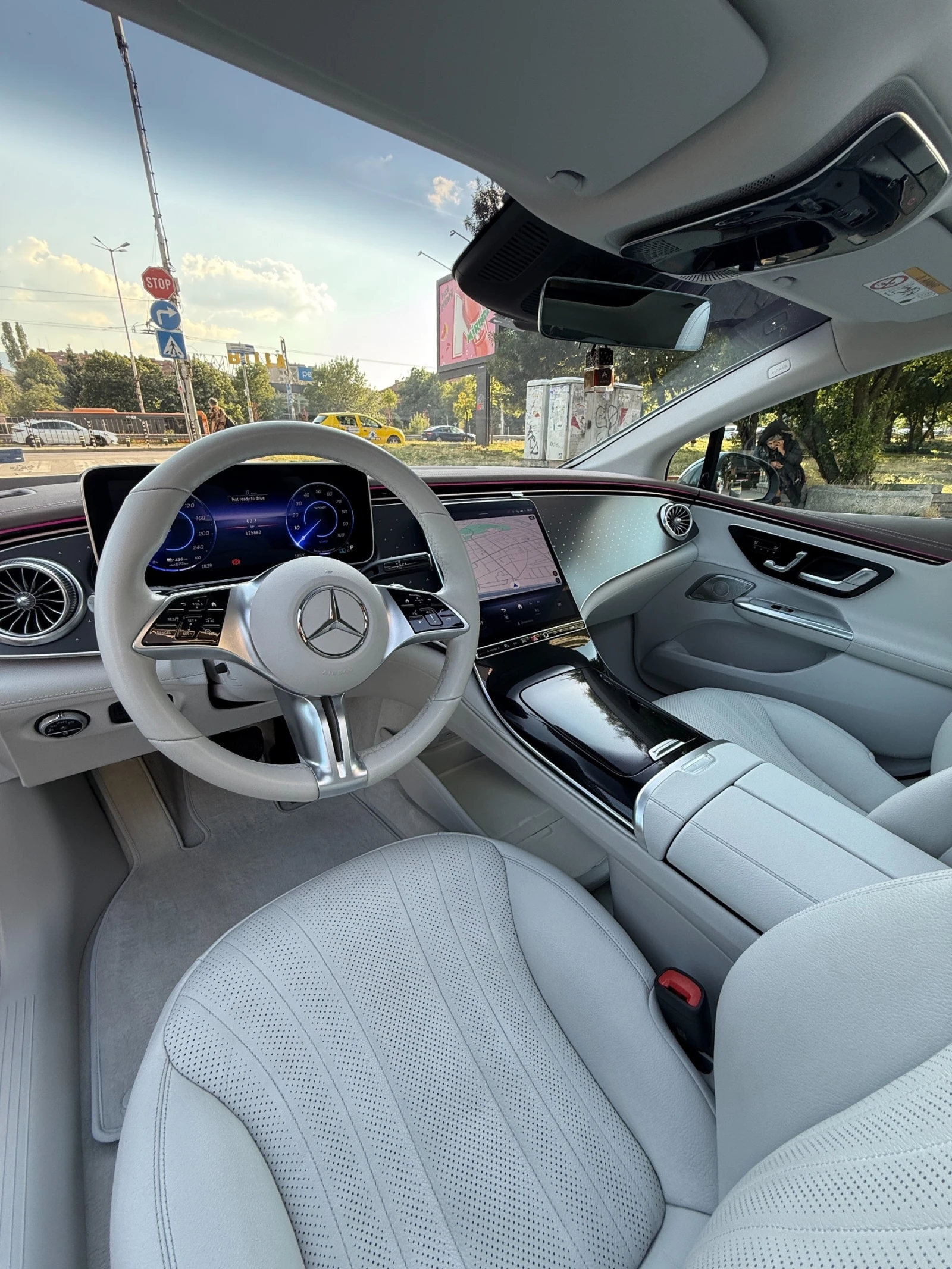 Mercedes-Benz EQE 350+ ВСИЧКИ ЕКСТРИ Бял интериор - изображение 5 | Auto.bg Mercedes-Benz EQE 350+ ВСИЧКИ ЕКСТРИ Бял интериор - изображение 5