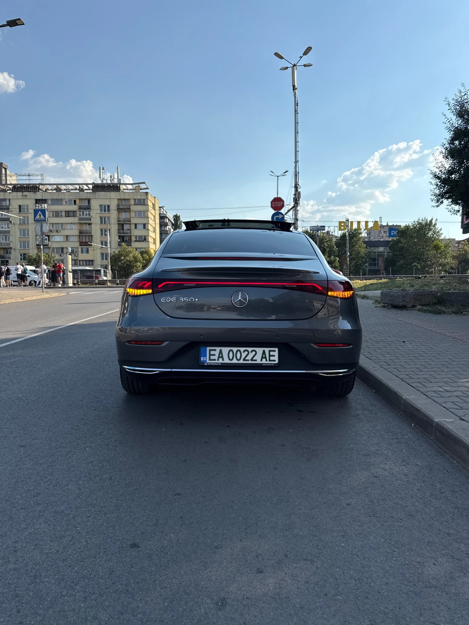 Mercedes-Benz EQE 350+ ВСИЧКИ ЕКСТРИ Бял интериор - изображение 3 | Auto.bg Mercedes-Benz EQE 350+ ВСИЧКИ ЕКСТРИ Бял интериор - изображение 3