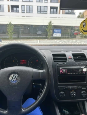 VW Golf 2.0 TDI | Auto.bg — изображение 9 VW Golf 2.0 TDI | Auto.bg — изображение 9