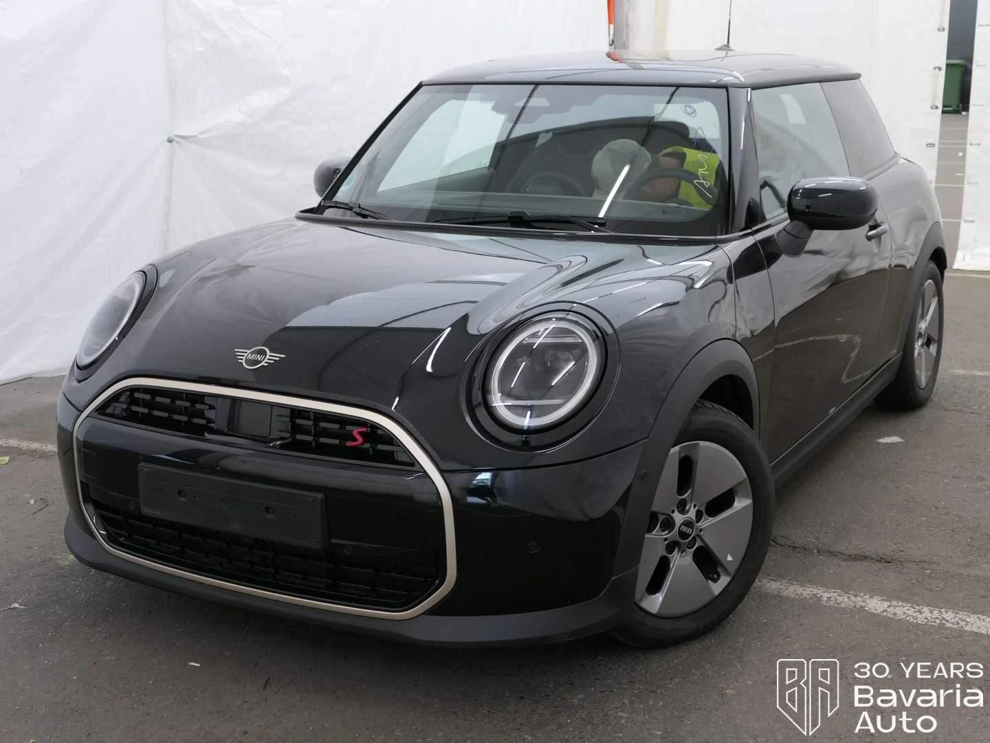 Mini Cooper S 2, 0 Steptronic Favoured Trim | Auto.bg — изображение 1 Mini Cooper S 2, 0 Steptronic Favoured Trim | Auto.bg — изображение 1