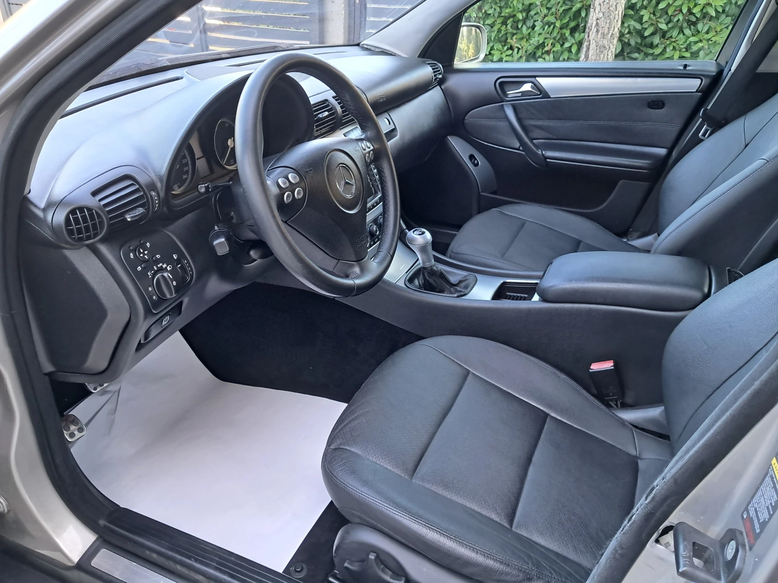 Mercedes-Benz C 220 CDI-SPORT EDITION-91000 км. - изображение 5 | Auto.bg Mercedes-Benz C 220 CDI-SPORT EDITION-91000 км. - изображение 5