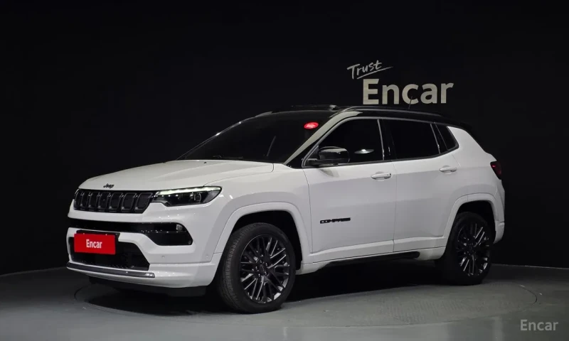 Jeep Compass S 2.4 AWD| 4WD| LEATHER| LED| NAVI| KAMERA| KEYLES - 20700 € / 40485.68 лв. - 25290032 1 | Car24.bg Jeep Compass S 2.4 AWD| 4WD| LEATHER| LED| NAVI| KAMERA| KEYLES - 20700 € / 40485.68 лв. - 25290032 1