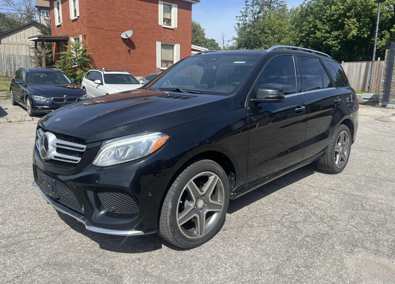 Mercedes-Benz GLE 350 116KM!! AMG* HARMON* 360* BLIND SPOT* | Auto.bg — изображение 1 Mercedes-Benz GLE 350 116KM!! AMG* HARMON* 360* BLIND SPOT* | Auto.bg — изображение 1