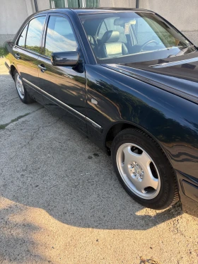 Mercedes-Benz E 230