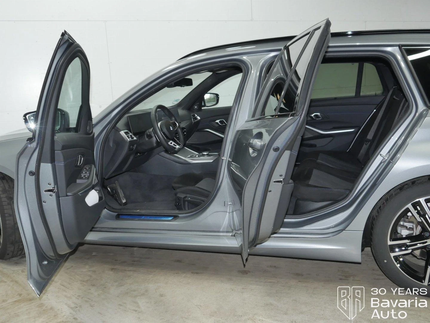 BMW 318 i Touring M Sport Paket Steptronic - изображение 5 | Auto.bg BMW 318 i Touring M Sport Paket Steptronic - изображение 5