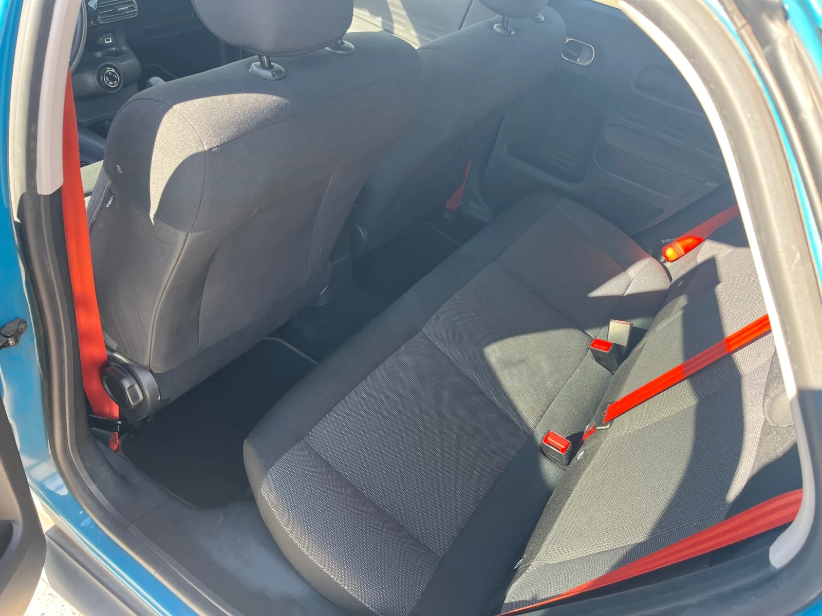 Citroen C4 Cactus 1.6 HDI, RIP GURL - изображение 10 | Auto.bg Citroen C4 Cactus 1.6 HDI, RIP GURL - изображение 10