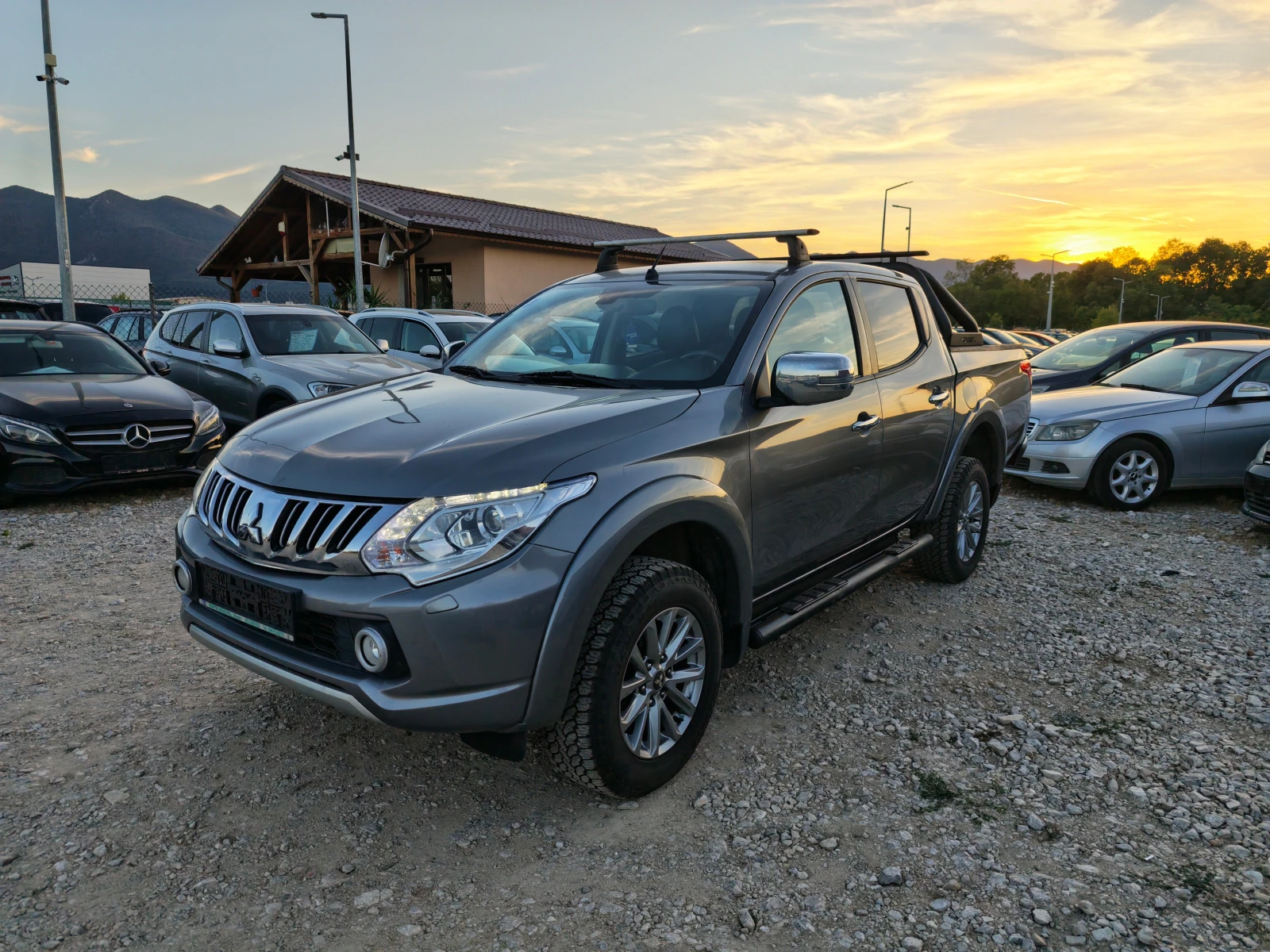 Mitsubishi L200 2.4 дизел 4х4 | Auto.bg — изображение 1 Mitsubishi L200 2.4 дизел 4х4 | Auto.bg — изображение 1