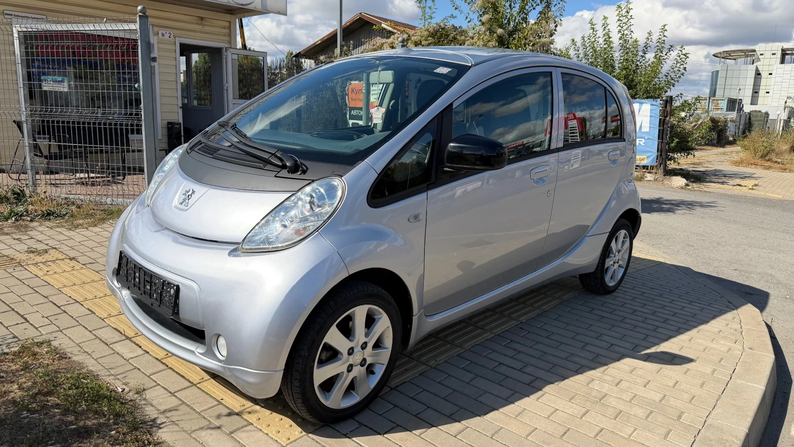 Peugeot iOn undefined | Auto.bg — изображение 1 Peugeot iOn undefined | Auto.bg — изображение 1