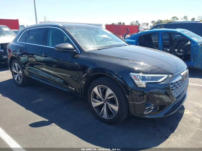 Audi Q8 E-Tron Premium Plus Quattro - 29900 € - 17275650 1 | Car24.bg Audi Q8 E-Tron Premium Plus Quattro - 29900 € - 17275650 1