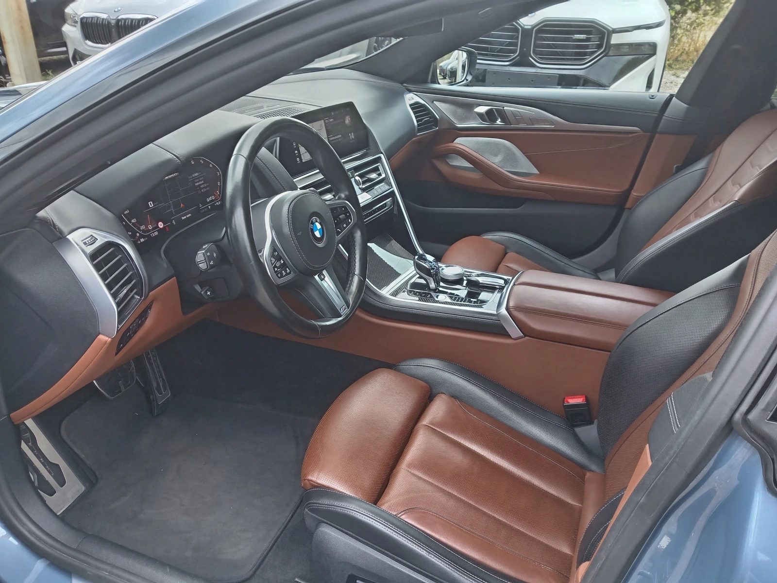 BMW 850 i M xD Gran Coupe - изображение 7 | Auto.bg BMW 850 i M xD Gran Coupe - изображение 7