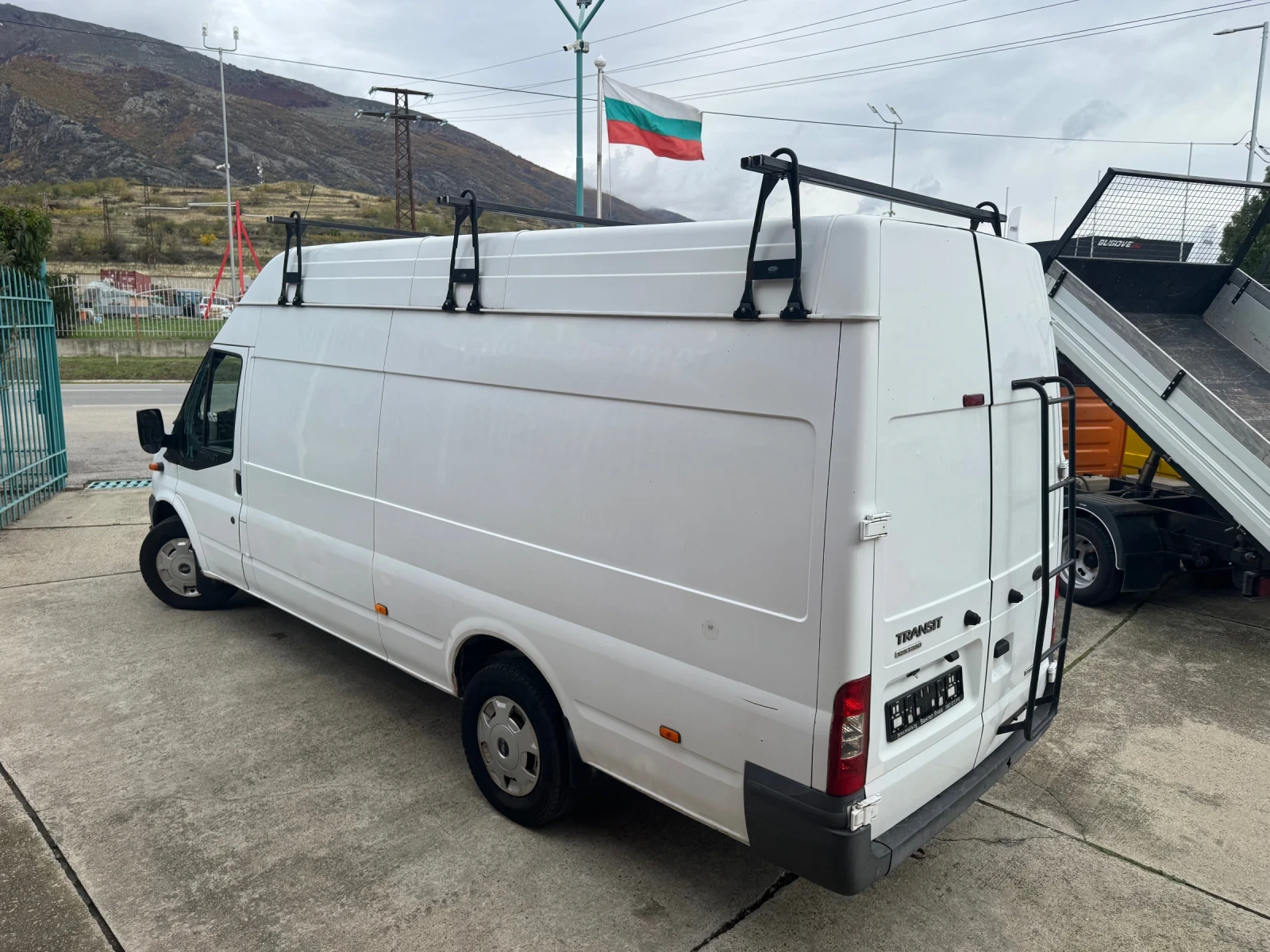 Ford Transit 2.2TDCi* Euro5* MAXI* Климатик - изображение 10 | Auto.bg Ford Transit 2.2TDCi* Euro5* MAXI* Климатик - изображение 10